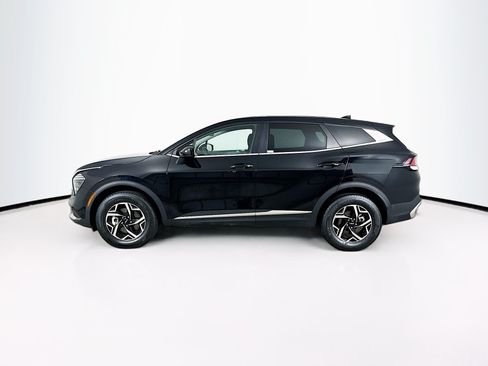 Used 2025 Kia Sportage LX AWD/4WD image 4