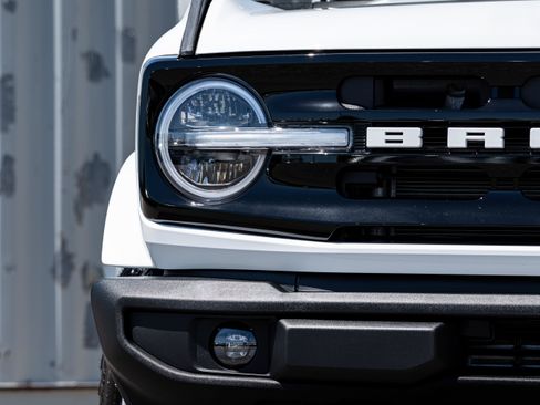 New 2026 Ford Bronco Outer Banks AWD/4WD image 10