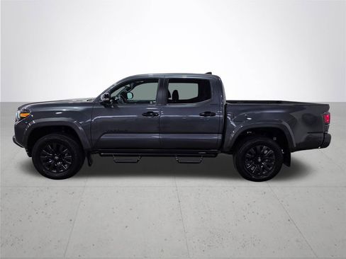 Used 2023 Toyota Tacoma Limited w/ Nightshade Package AWD/4WD image 13