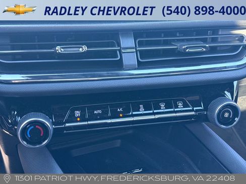 Certified 2025 Chevrolet Equinox EV RS image 18