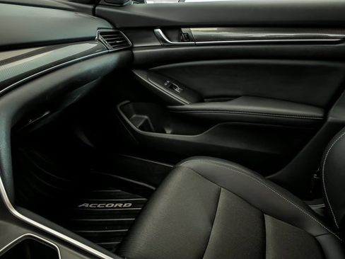 Used 2022 Honda Accord Sport image 22