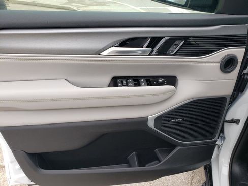 New 2026 Jeep Grand Wagoneer 4WD image 11