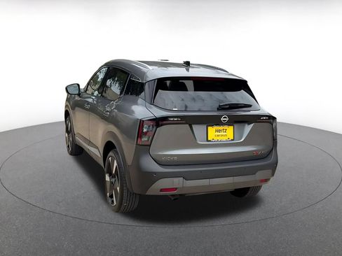 Used 2026 Nissan Kicks SR AWD/4WD image 9