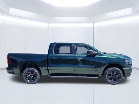 New 2026 RAM 1500 Express AWD/4WD image 23