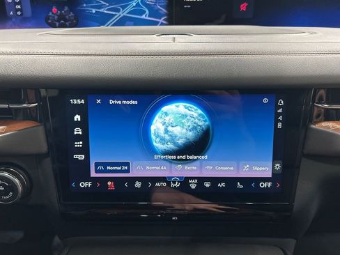 New 2026 Lincoln Navigator L Black Label AWD/4WD image 22