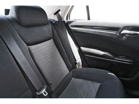 Used 2023 Chrysler 300 Touring w/ Sport Appearance Package RWD image 12
