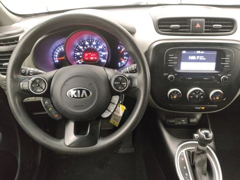 Used 2019 Kia Soul FWD image 22