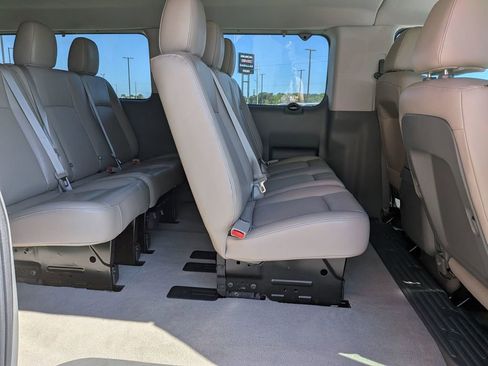 Used 2021 Nissan NV 3500 SL image 23