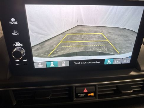 Certified 2023 Honda Pilot Touring image 25