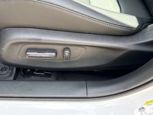 Certified 2026 Acura Integra FWD image 27