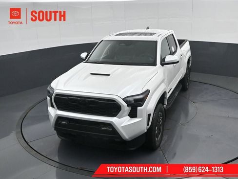 New 2026 Toyota Tacoma TRD Sport w/ TRD Sport Upgrade Package AWD/4WD image 49