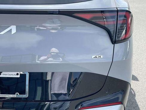 New 2026 Kia Sportage SX image 15