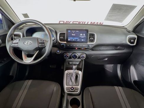 Used 2025 Hyundai Venue SEL FWD image 23