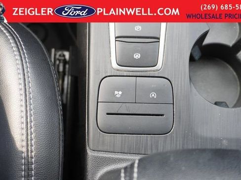 Used 2022 Ford Escape SEL image 22