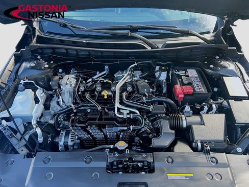 Used 2024 Nissan Altima 2.5 SV image 37