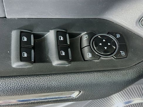 Used 2024 Ford Expedition XLT image 15