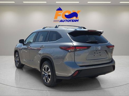 New 2026 Toyota Highlander XLE AWD/4WD image 3