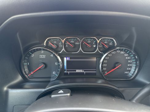 Used 2018 Chevrolet Silverado 1500 LT w/ All Star Edition image 25