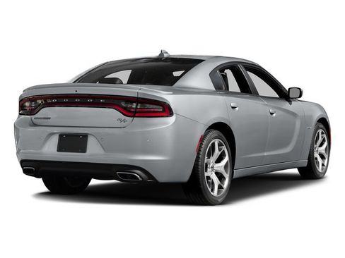 Used 2017 Dodge Charger R/T w/ Blacktop Package RWD image 2