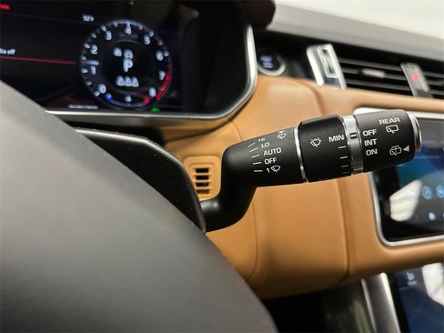 Used 2022 Land Rover Range Rover Sport HSE Dynamic image 17