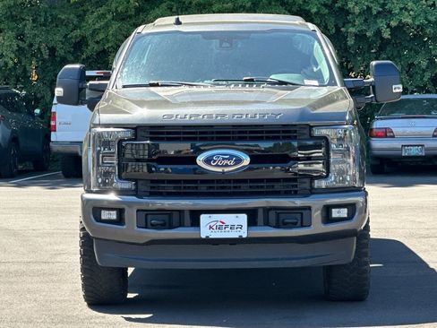 Used 2019 Ford F350 Lariat AWD/4WD image 9