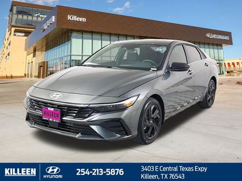 New 2026 Hyundai Elantra SEL Sport Premium FWD image 3