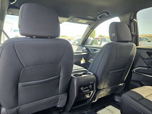 New 2026 Chevrolet Traverse LT w/ Driver Confidence Package FWD image 17