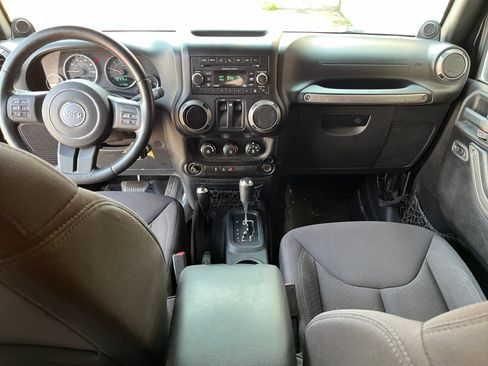 Used 2014 Jeep Wrangler Sport w/ Quick Order Package 24S AWD/4WD image 20