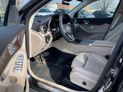 Used 2022 Mercedes-Benz GLC 300 GLC 300 image 5