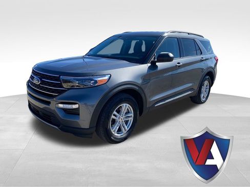 Used 2023 Ford Explorer XLT w/ Equipment Group 202A image 1