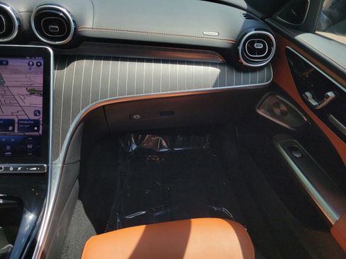 Used 2024 Mercedes-Benz C 300 Sedan image 18