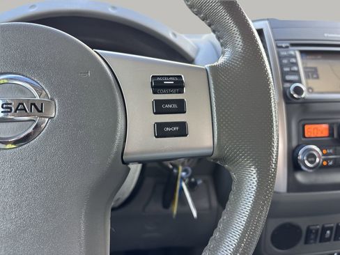 Used 2019 Nissan Frontier SL image 28