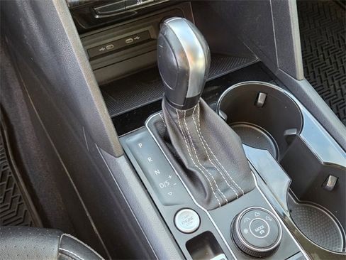 Used 2022 Volkswagen Atlas SE image 24