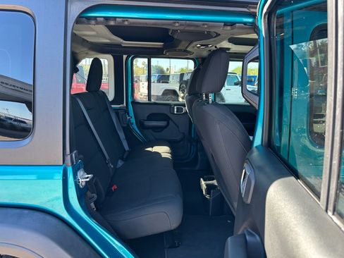 Used 2020 Jeep Wrangler Unlimited Sport S image 18