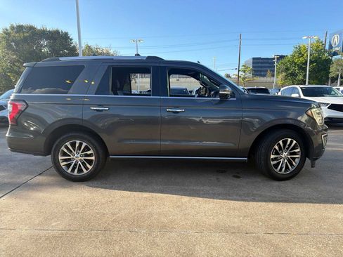 Used 2018 Ford Expedition Limited w/ Equipment Group 301A RWD image 4