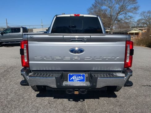 Used 2023 Ford F250 Lariat w/ Chrome Package image 4
