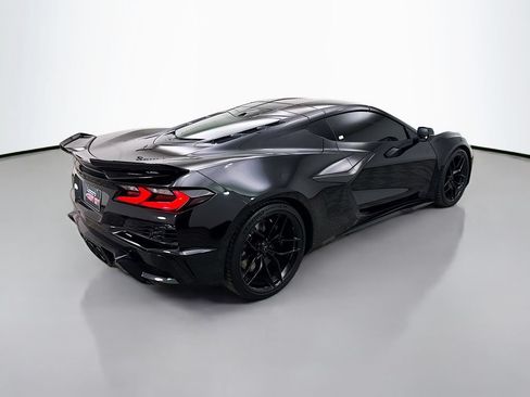 Used 2025 Chevrolet Corvette Z06 RWD image 7