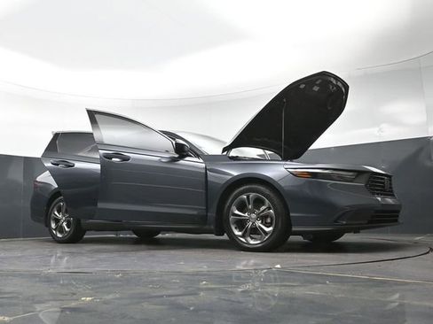 Used 2023 Honda Accord EX image 44