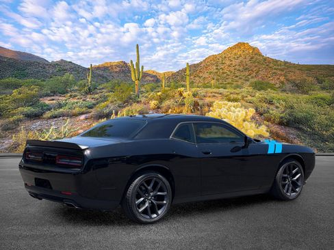 Used 2020 Dodge Challenger SXT w/ Blacktop Package RWD image 4