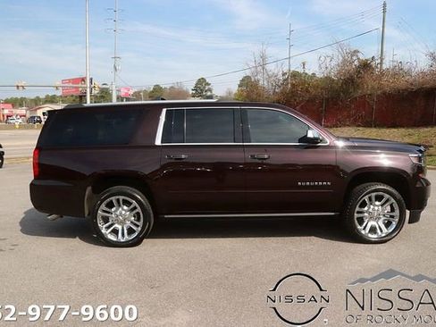 Used 2020 Chevrolet Suburban Premier w/ Premier Plus Edition image 5