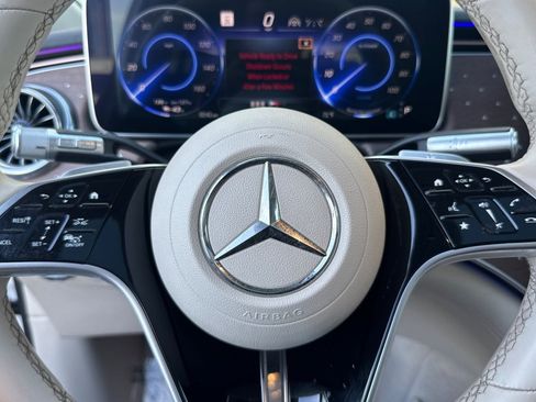 Used 2023 Mercedes-Benz EQS 450+ SUV image 28