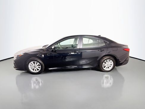 Used 2026 Toyota Camry LE image 6
