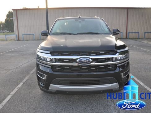 Used 2024 Ford Expedition Limited RWD image 7