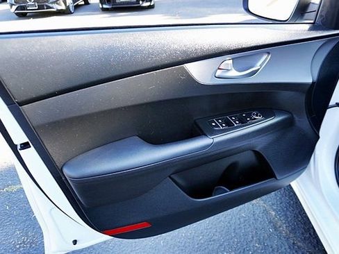 Used 2023 Kia Forte LX FWD image 21