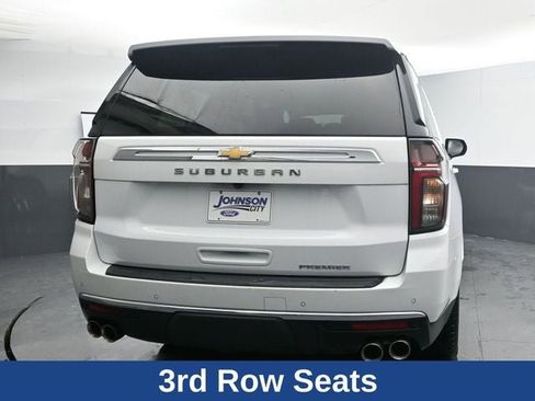 Used 2023 Chevrolet Suburban Premier image 11