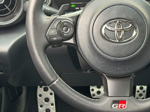 Used 2023 Toyota GR86 Premium w/ ALL Weather Mat Package (TMS) RWD image 19