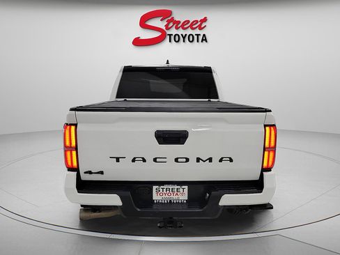 Certified 2024 Toyota Tacoma SR5 AWD/4WD image 3