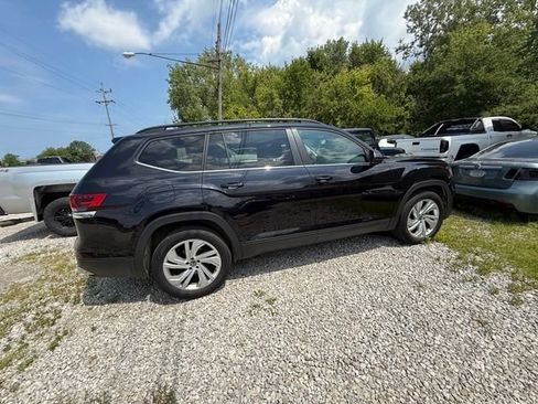 Used 2023 Volkswagen Atlas SE w/ Panoramic Sunroof Package FWD image 14