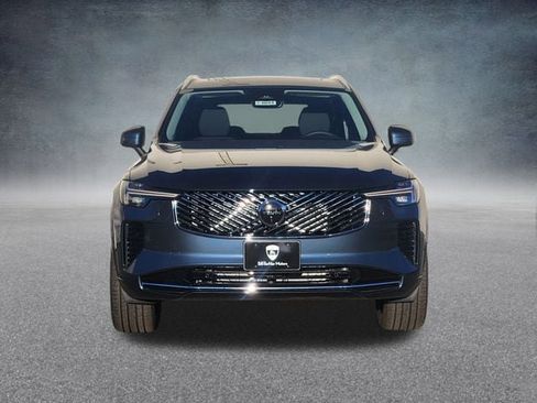 New 2026 Volvo XC90 B6 Plus image 2