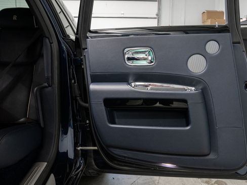 Used 2020 Rolls-Royce Ghost RWD image 44